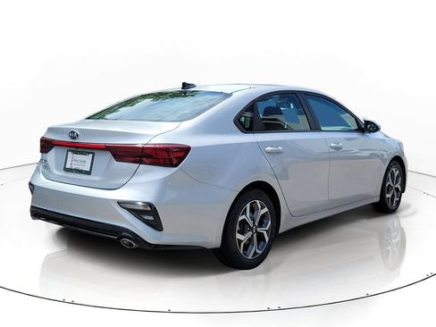 Used 2021 Kia Forte LXS FWD image 4
