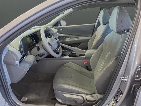 New 2026 Hyundai Elantra SEL Sport Premium FWD image 9
