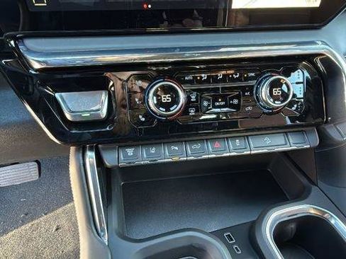 New 2026 GMC Sierra 2500 Denali Ultimate image 14