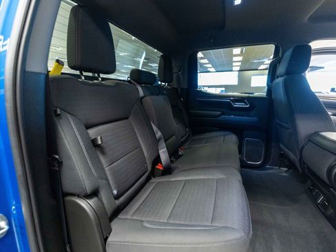 Used 2022 GMC Sierra 1500 Elevation w/ LPO, Elevation Black Package image 17