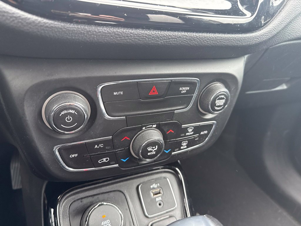 Used 2020 Jeep Compass Limited AWD/4WD image 15