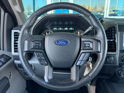 Used 2019 Ford F150 XLT w/ Equipment Group 302A Luxury image 4