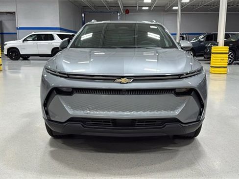 New 2026 Chevrolet Equinox EV LT image 19