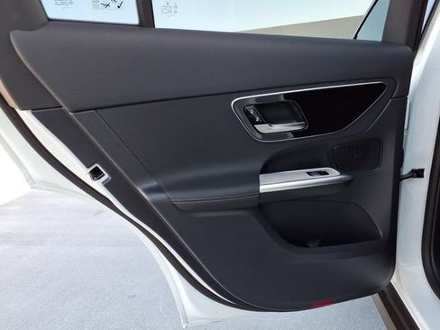 Certified 2025 Mercedes-Benz GLC 350e 4MATIC image 17