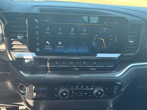 Used 2023 Chevrolet Silverado 1500 RST AWD/4WD image 13