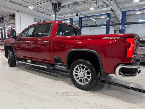 Used 2024 Chevrolet Silverado 2500 LTZ AWD/4WD image 5