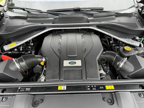 Certified 2023 Land Rover Range Rover SE AWD/4WD image 36