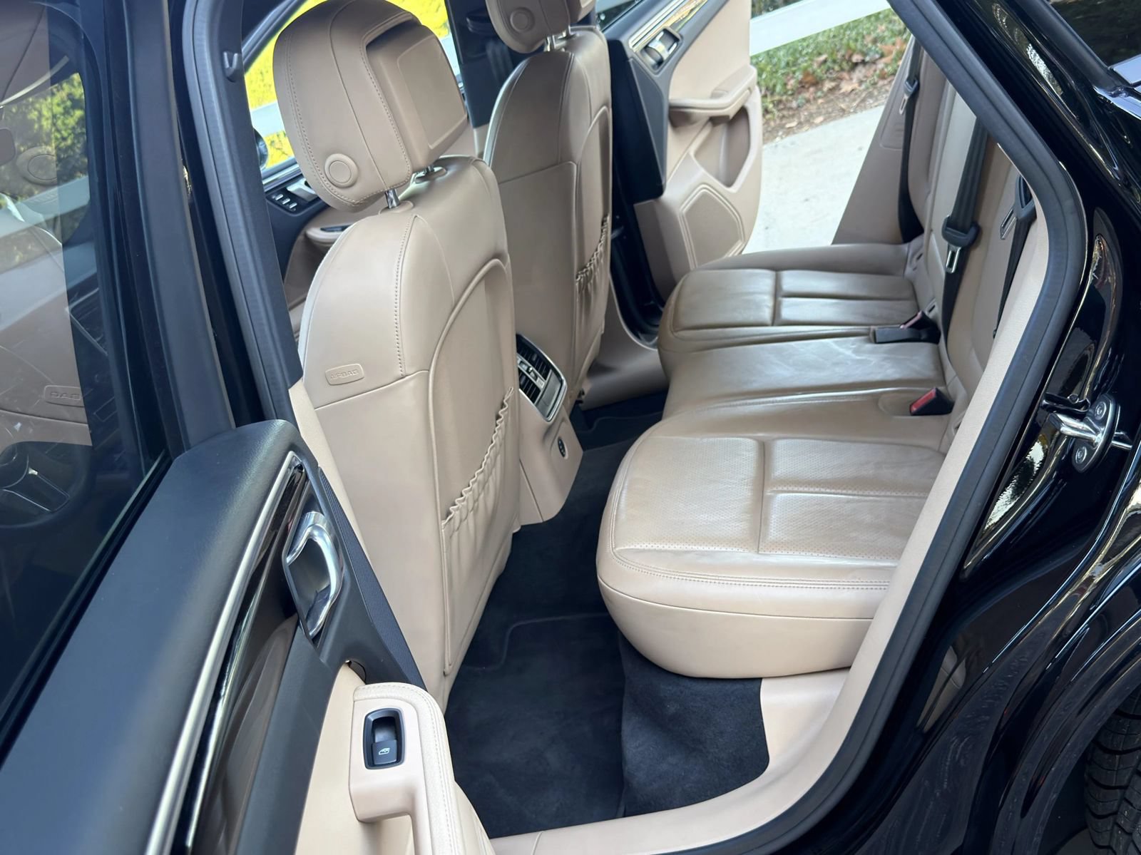 Used 2019 Porsche Macan AWD/4WD image 9