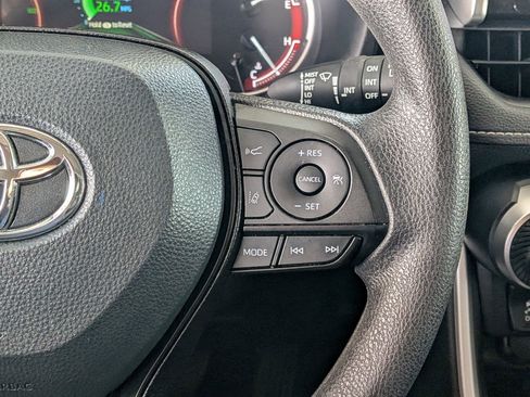 Used 2024 Toyota RAV4 XLE image 17