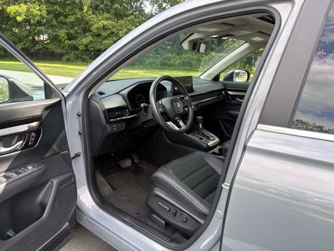 Used 2023 Honda CR-V EX-L image 12