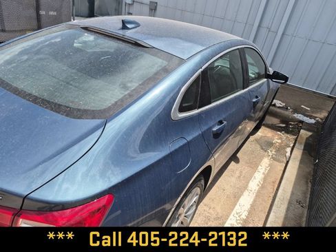 Used 2025 Chevrolet Malibu LT FWD image 18