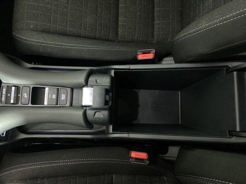 Used 2023 Honda HR-V LX image 21