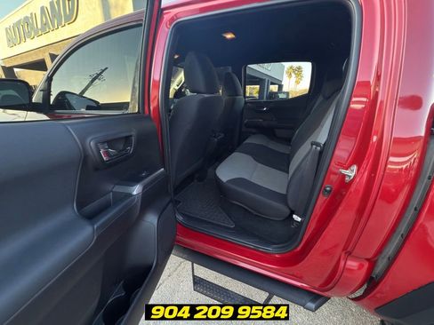 Used 2021 Toyota Tacoma TRD Off-Road w/ Technology Package AWD/4WD image 27