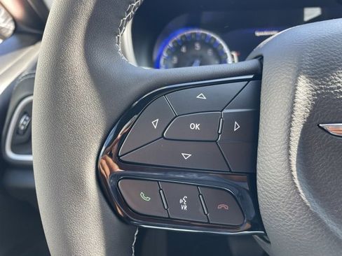 New 2026 Chrysler Pacifica Select w/ S Appearance Package image 9