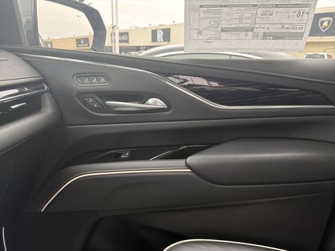 Certified 2023 Cadillac Escalade Sport w/ LPO, ONYX Package image 20