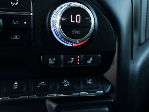 Used 2023 GMC Sierra 3500 AT4 w/ AT4 Premium Plus Package image 45