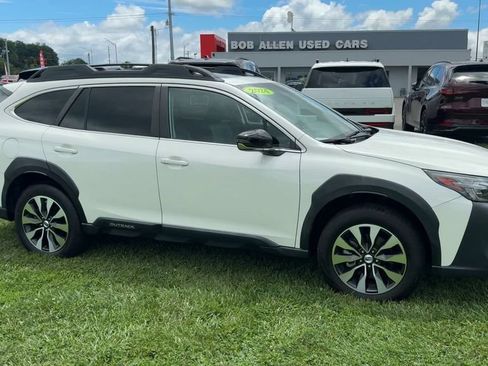 Used 2024 Subaru Outback Limited AWD/4WD image 8