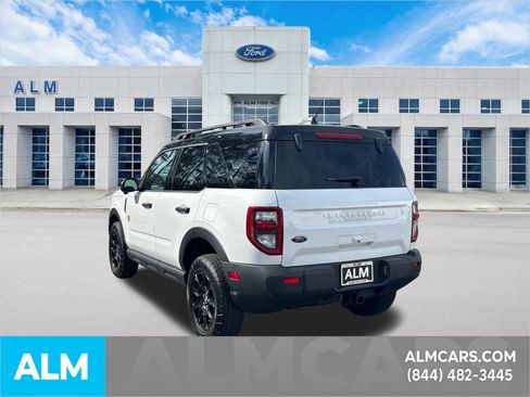 Used 2025 Ford Bronco Sport Badlands image 8