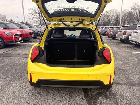 Used 2026 MINI Cooper S FWD image 9