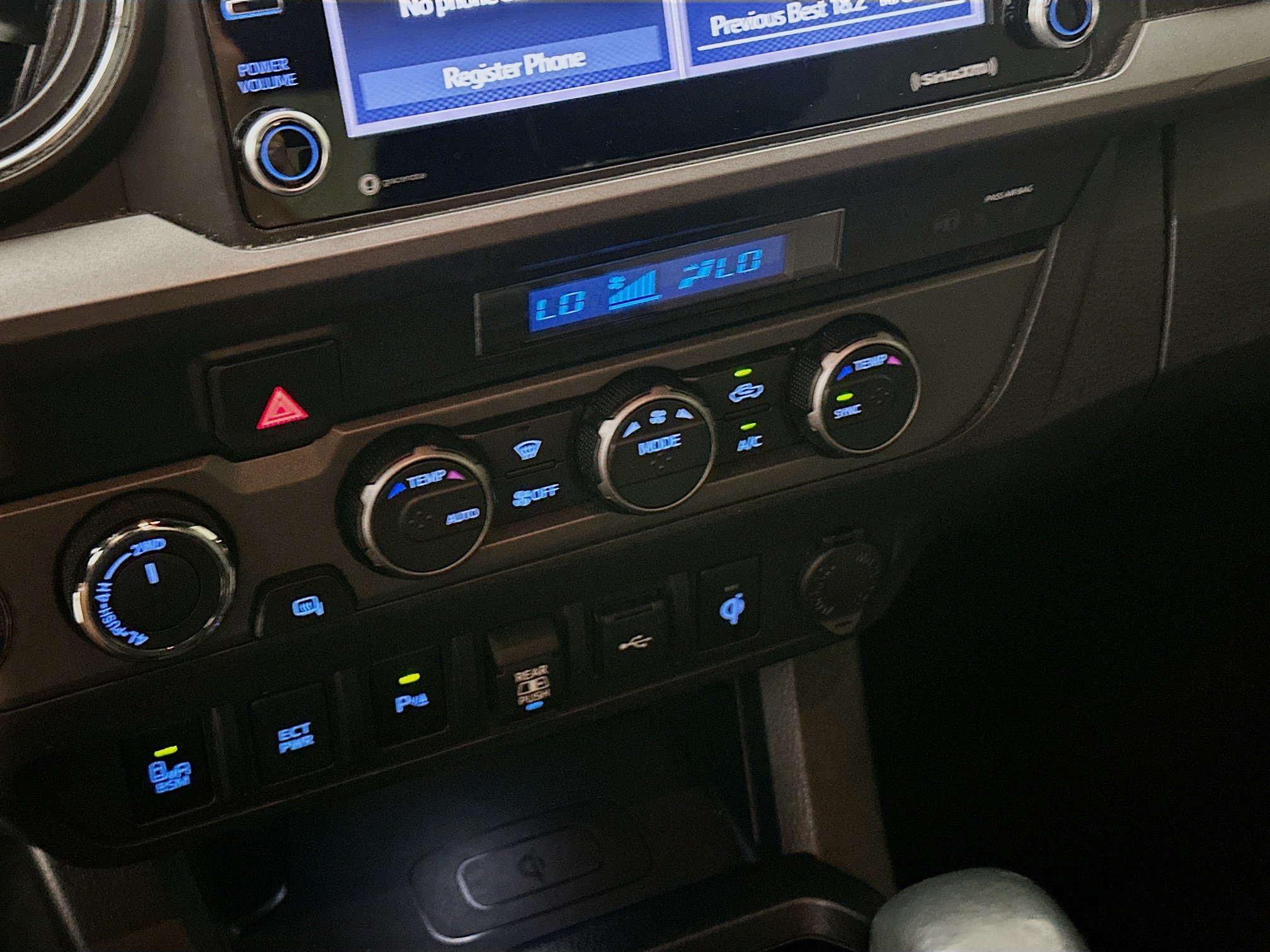 Used 2021 Toyota Tacoma TRD Off-Road w/ Technology Package AWD/4WD image 23