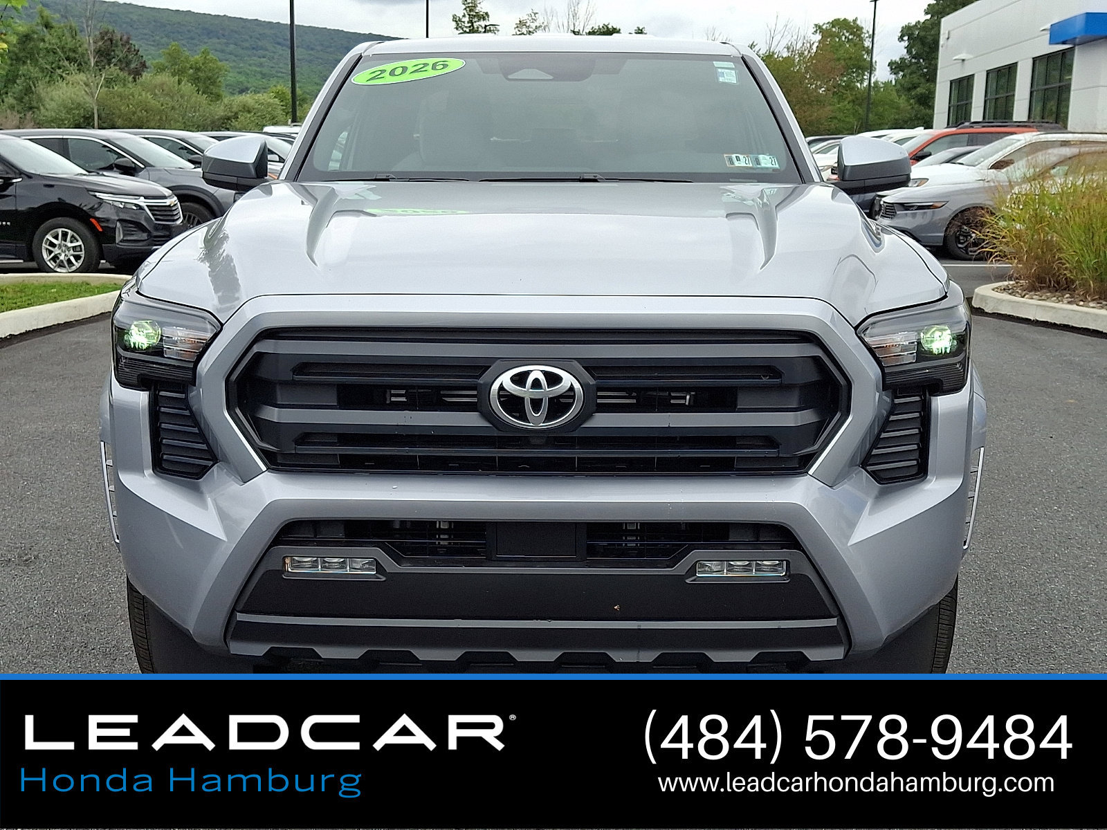 Used 2026 Toyota Tacoma SR5 AWD/4WD image 2