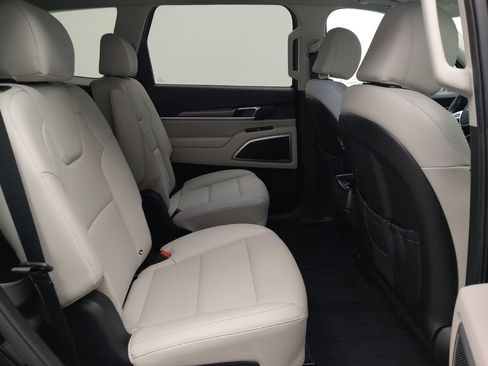 Used 2022 Kia Telluride S AWD/4WD image 19