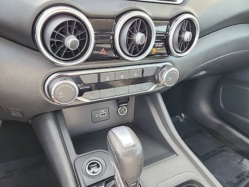 Used 2023 Nissan Sentra S image 23