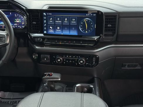 Used 2025 Chevrolet Silverado 1500 LT Trail Boss w/ Convenience Package II AWD/4WD image 22