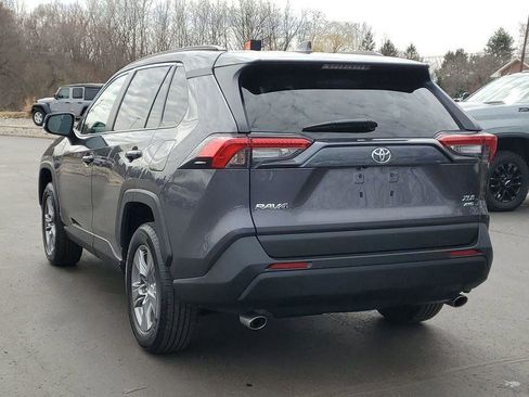 Used 2024 Toyota RAV4 XLE AWD/4WD image 4