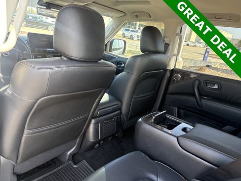 Used 2024 Nissan Armada Platinum w/ Captain's Chairs Package image 33