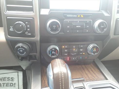 Used 2020 Ford F150 Limited image 15