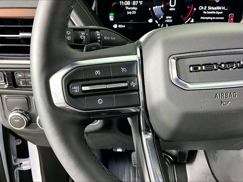 Used 2026 GMC Yukon XL Denali RWD image 10