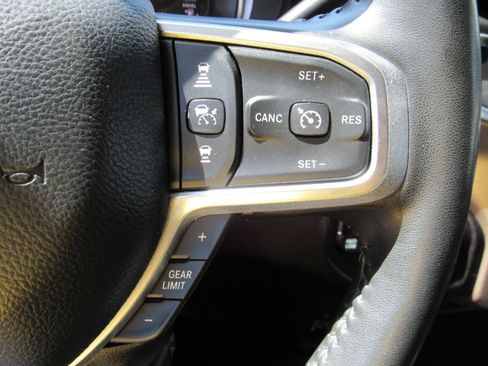 Used 2024 RAM 2500 Laramie w/ Safety Group AWD/4WD image 24