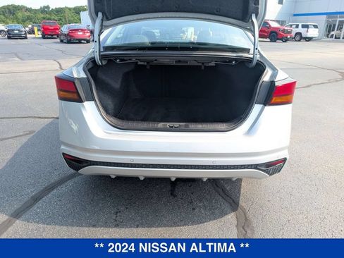 Used 2024 Nissan Altima 2.5 SV FWD image 28