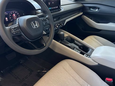 Certified 2023 Honda Accord LX image 10