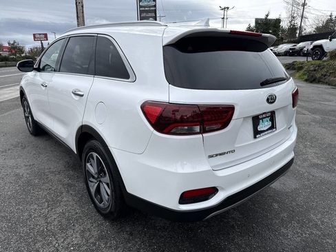 Used 2019 Kia Sorento EX image 4