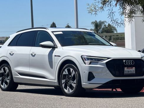 Used 2021 Audi e-tron Premium w/ Convenience Plus Package AWD/4WD image 6