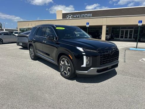 Used 2025 Hyundai Palisade SEL FWD image 4