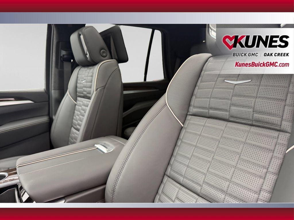 Used 2026 Cadillac Escalade Platinum Sport w/ LPO, Floor Liner Package AWD/4WD image 23