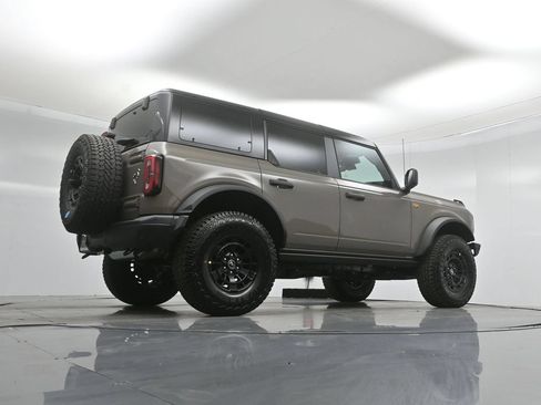 New 2026 Ford Bronco Badlands AWD/4WD image 46