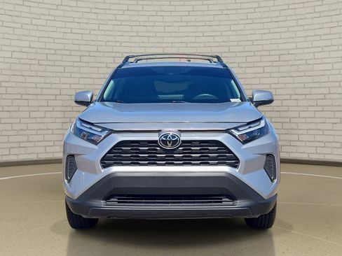 Used 2024 Toyota RAV4 XLE AWD/4WD image 2