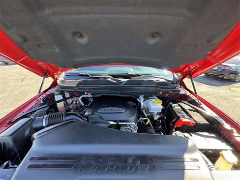 Used 2024 RAM 2500 Big Horn w/ Sport Appearance Package image 12