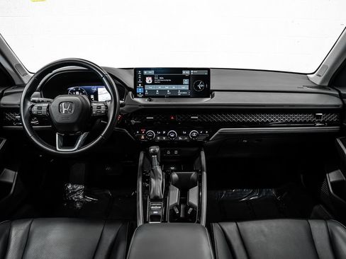 Used 2023 Honda Accord Touring image 19