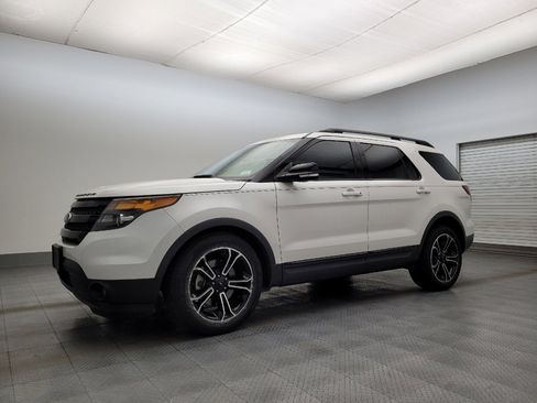 Used 2015 Ford Explorer Sport w/ Equipment Group 401A image 2