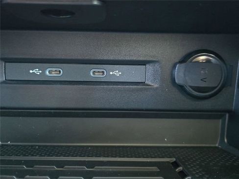 New 2026 Volkswagen Taos SE FWD image 18