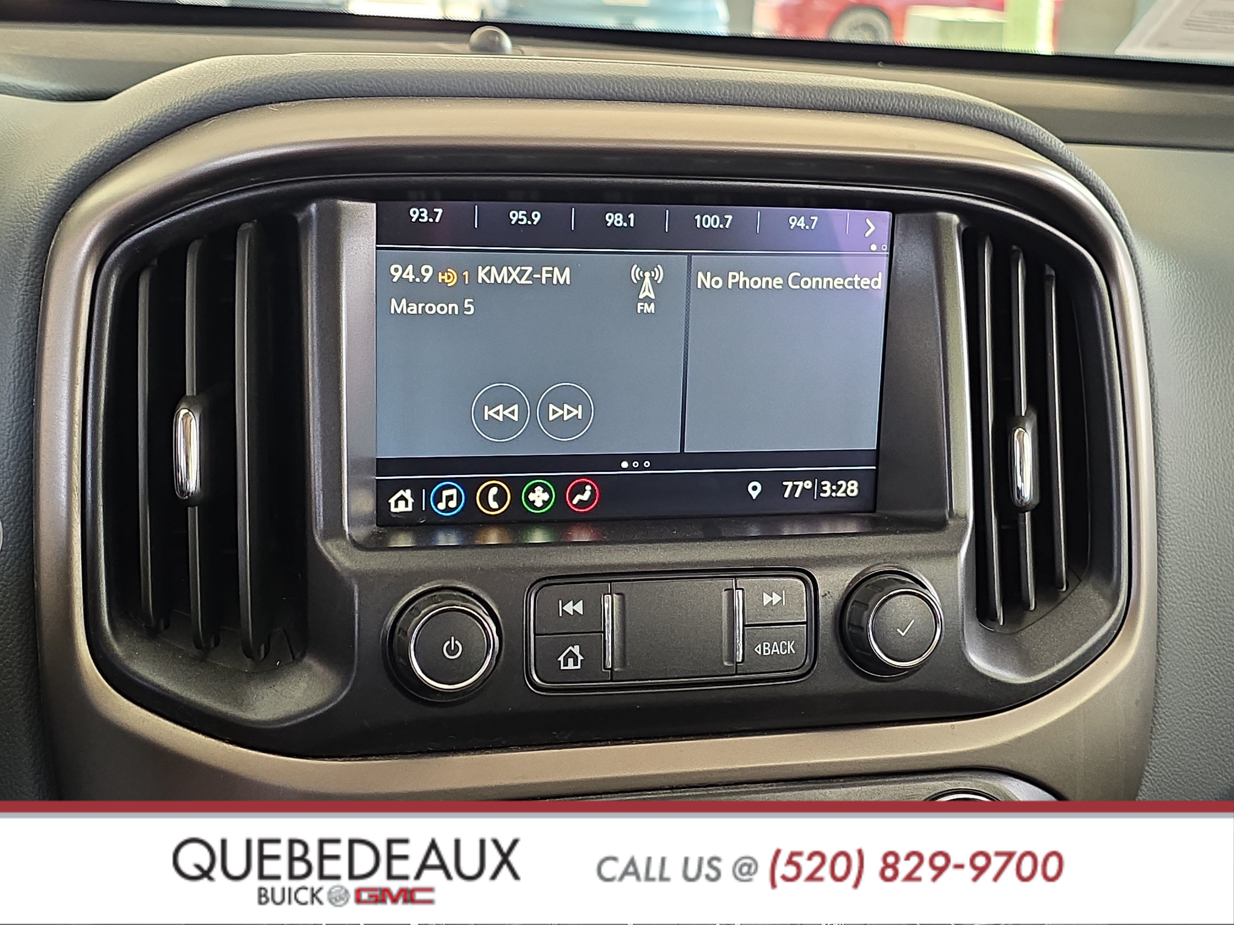 Used 2021 Chevrolet Colorado Z71 AWD/4WD image 16