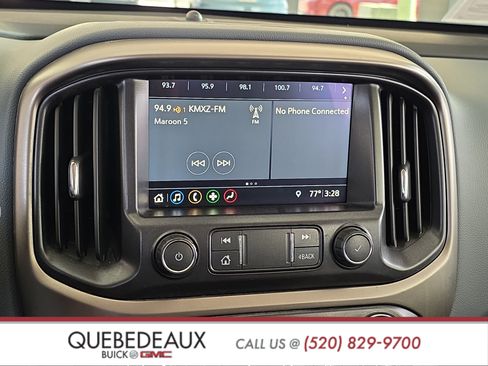 Used 2021 Chevrolet Colorado Z71 AWD/4WD image 16