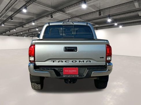 Used 2022 Toyota Tacoma SR5 image 15