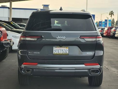 Certified 2023 Jeep Grand Cherokee L Summit w/ Luxury Tech Group V image 5