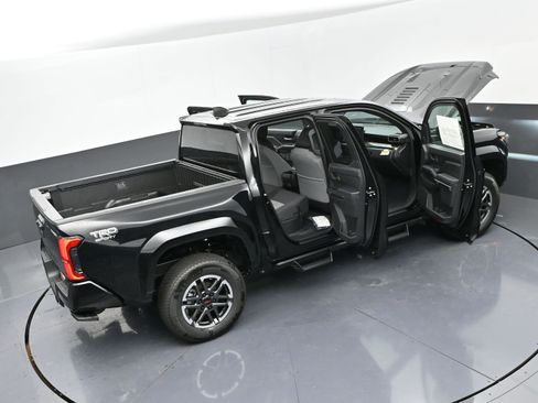 Certified 2025 Toyota Tacoma TRD Sport image 45